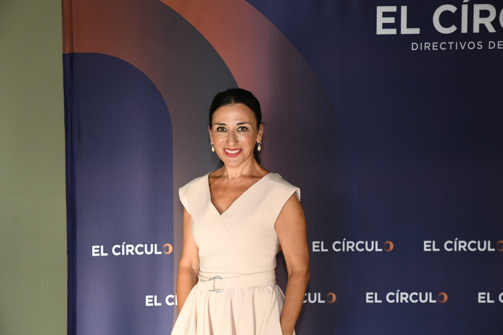 Eva Toledo, reelegida presidenta de El Círculo-Directivos de Alicante