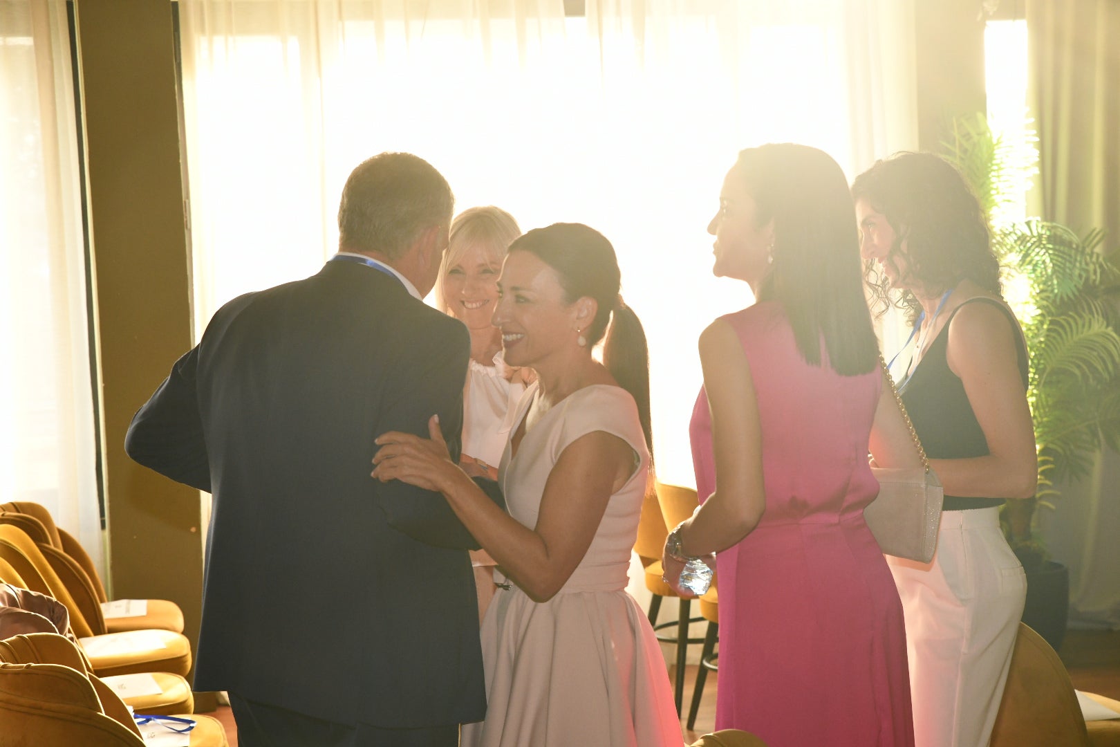 Eva Toledo, reelegida presidenta de El Círculo-Directivos de Alicante