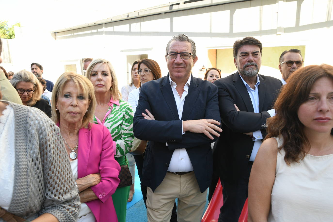 Así ha sido la visita de Feijóo a la escuela infantil Garabatos de Alicante