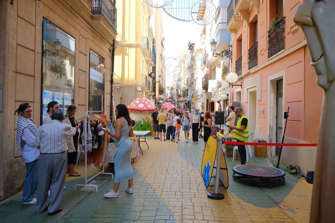 Las calles de Alicante se llenan con un sinfín de actividades
