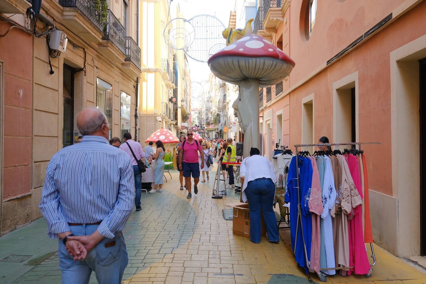 Las calles de Alicante se llenan con un sinfín de actividades