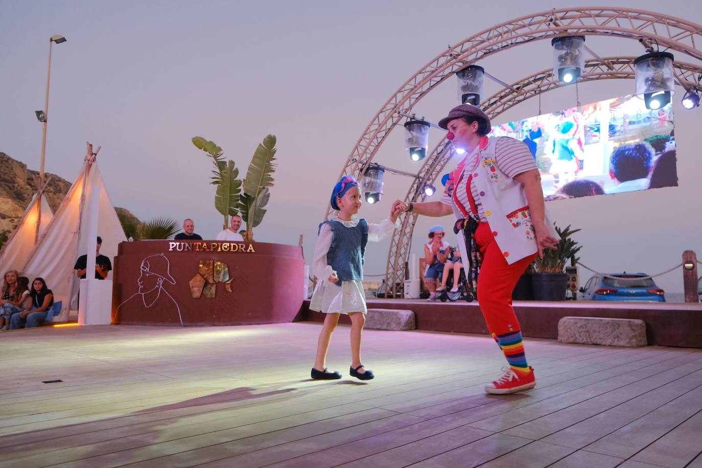 Vestidos con una sonrisa