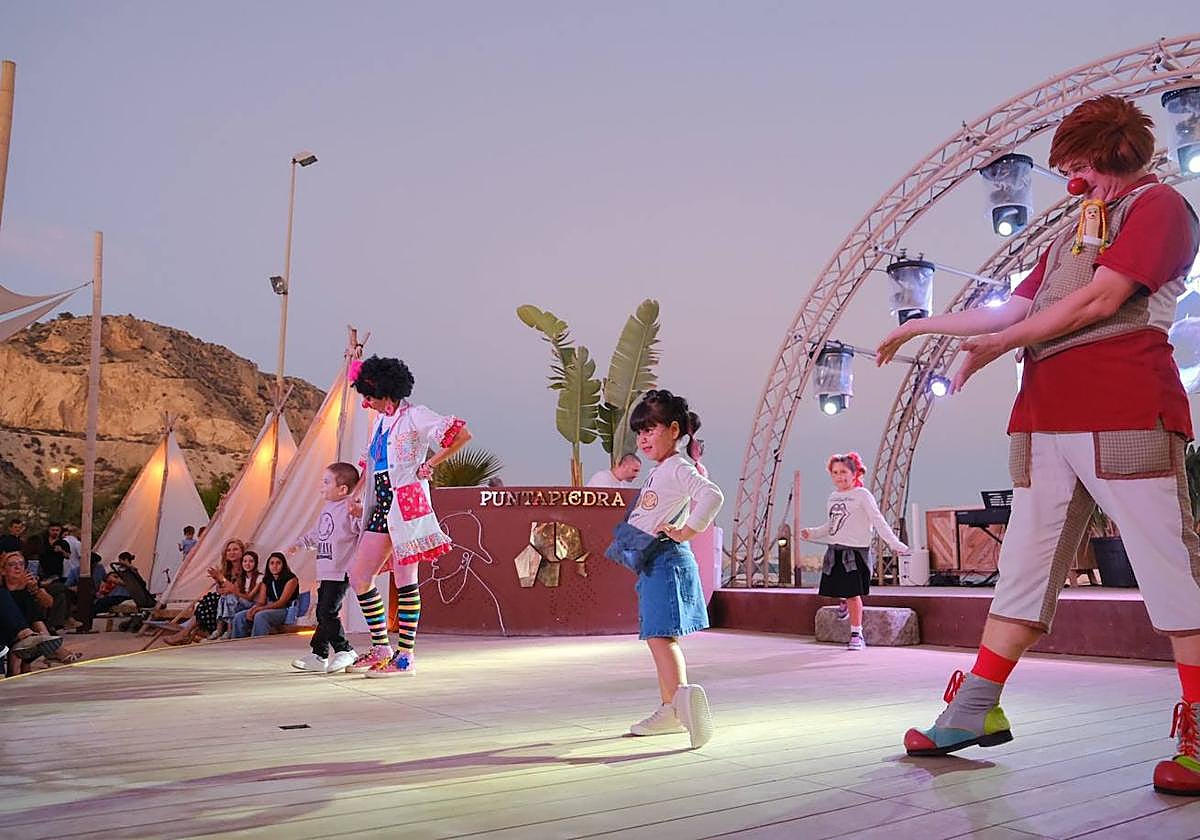Vestidos con una sonrisa