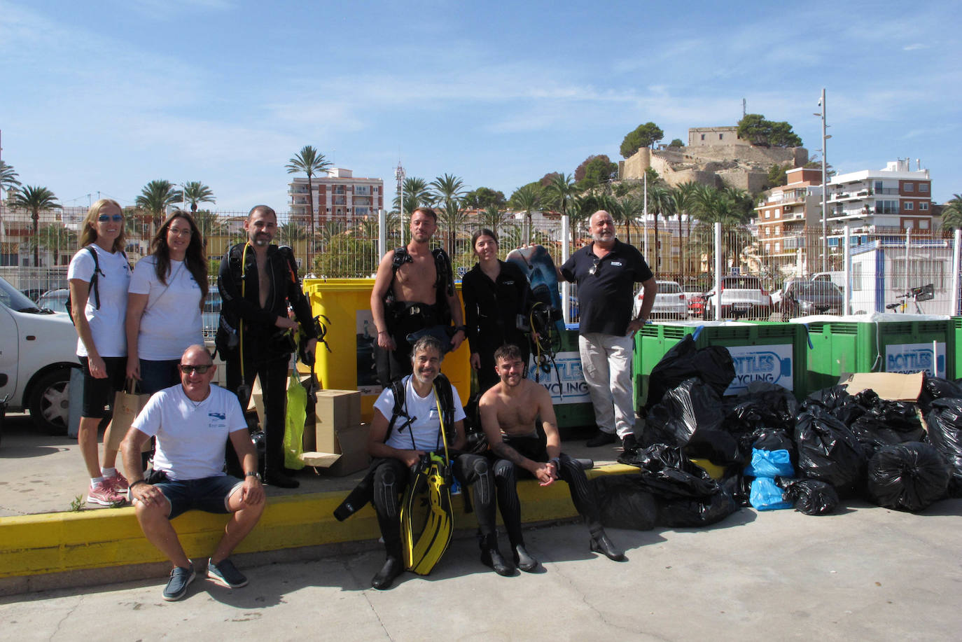 Dénia se vuelca con la limpieza de los fondos marinos
