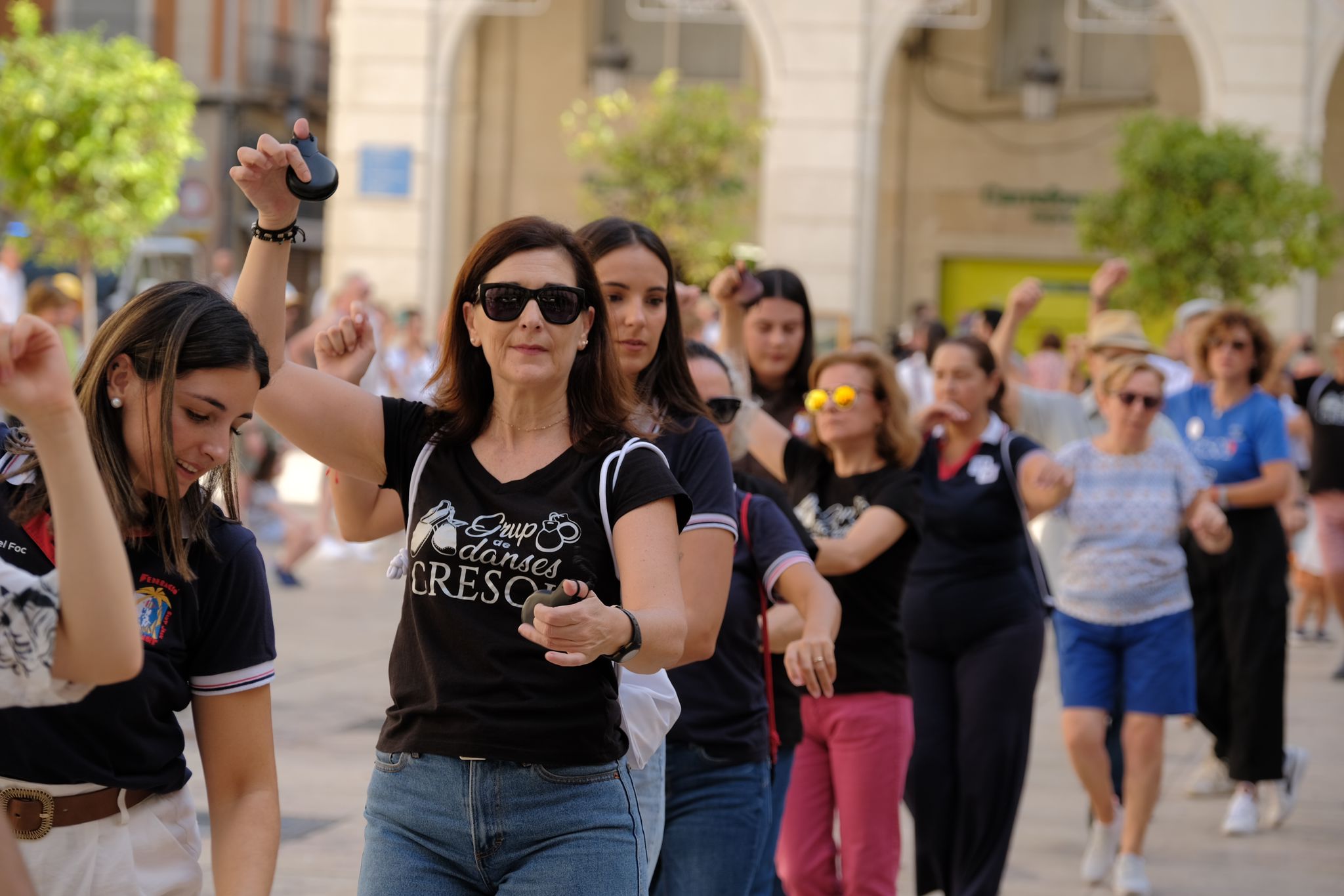 Alicante recupera sus danzas tradicionales por el 9 d&#039;Octubre
