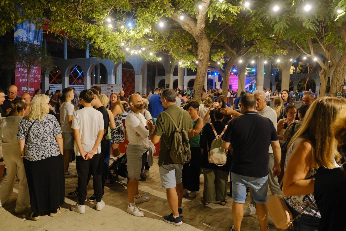 La pólvora retumba en la hoguera Florida Portazgo