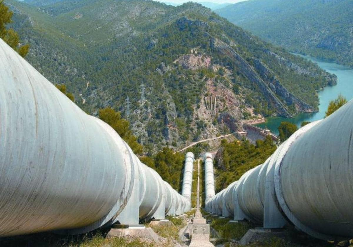 Imagen principal - El Gobierno autoriza un triple trasvase máximo del Tajo al Segura hasta final de año