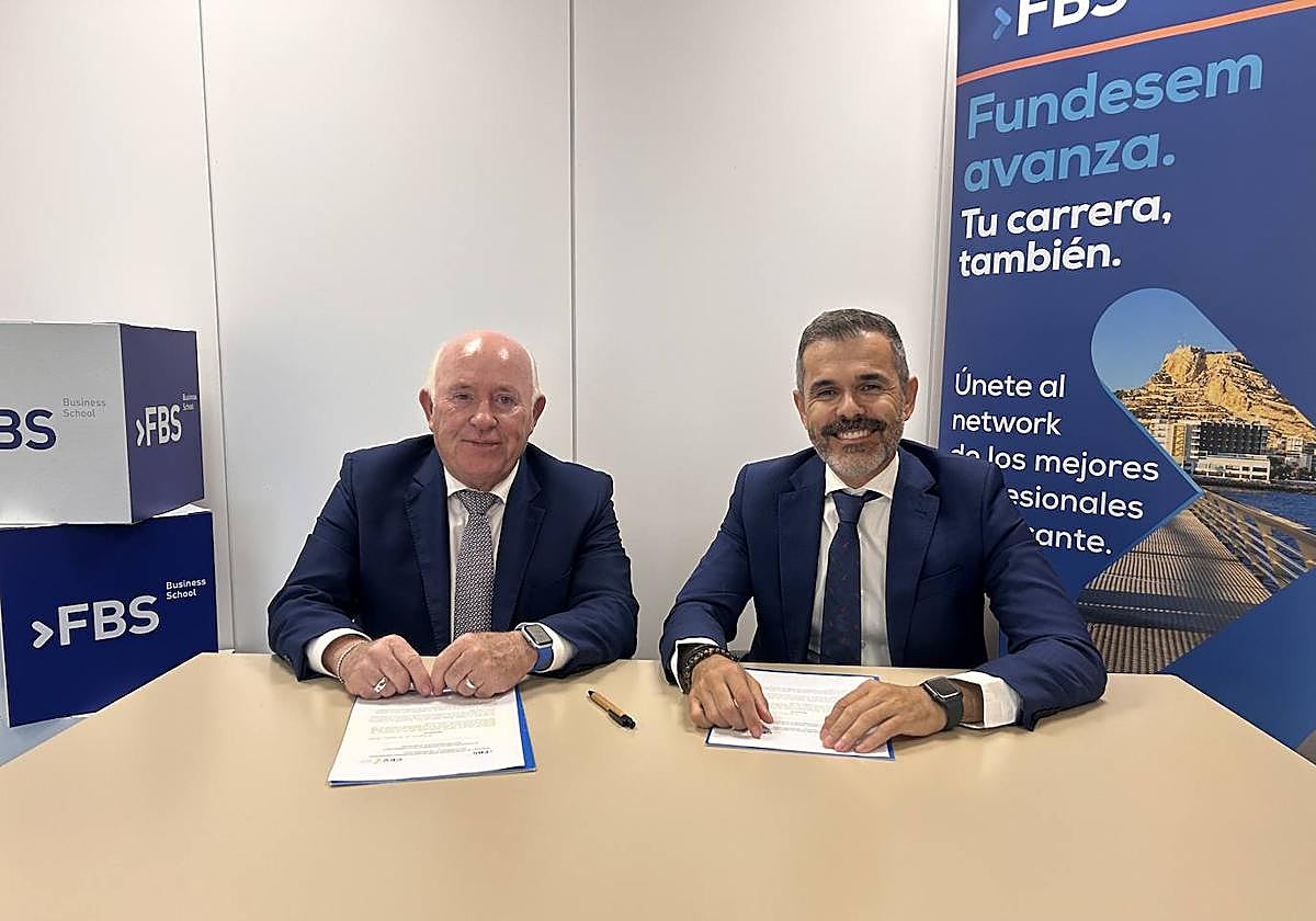 Joaquín Pérez, presidente de CEV Alicante, y Cayetano Sánchez, presidente de FUNDESEM.