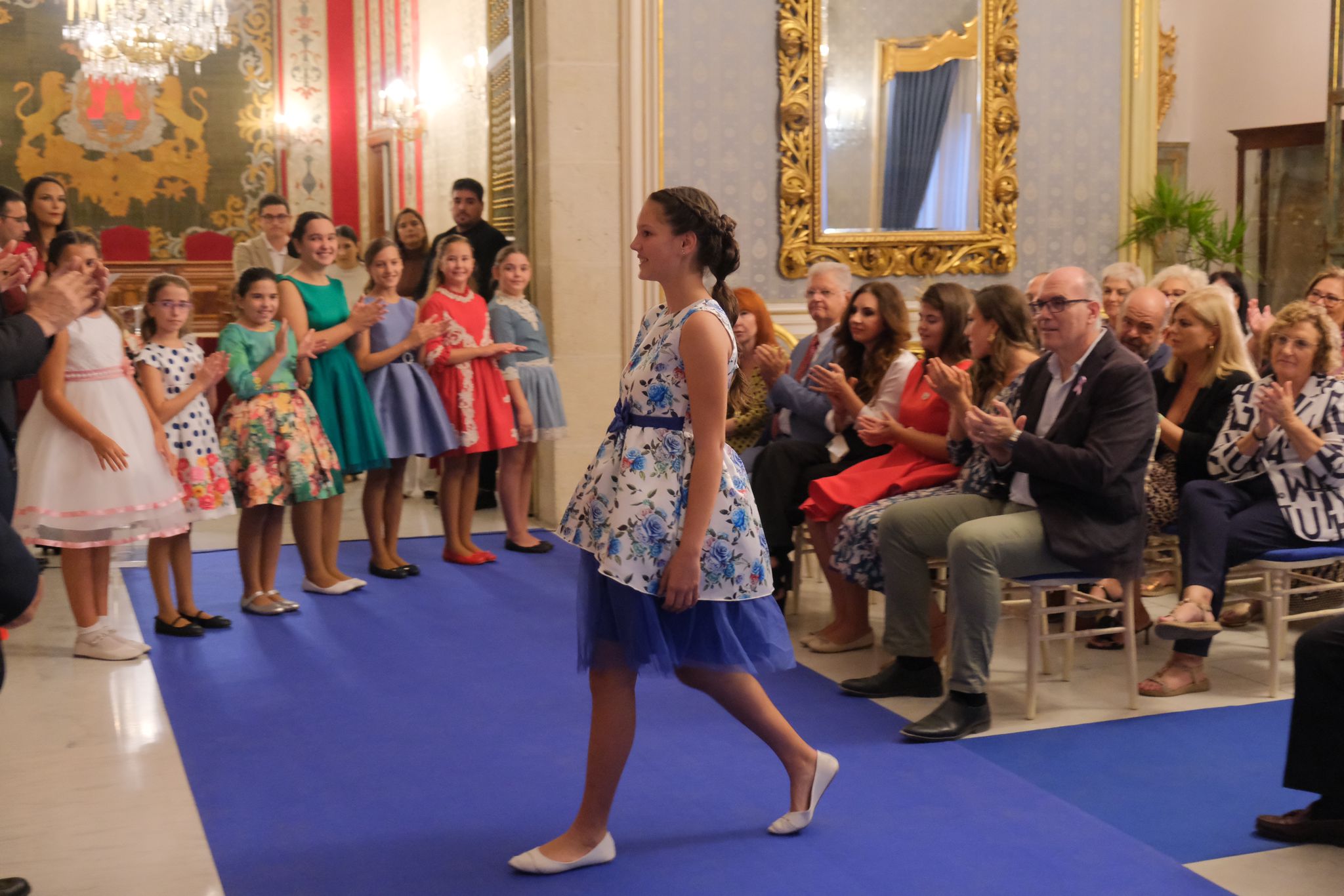 La recepción de las candidatas a reinas de la Fafba, en imágenes