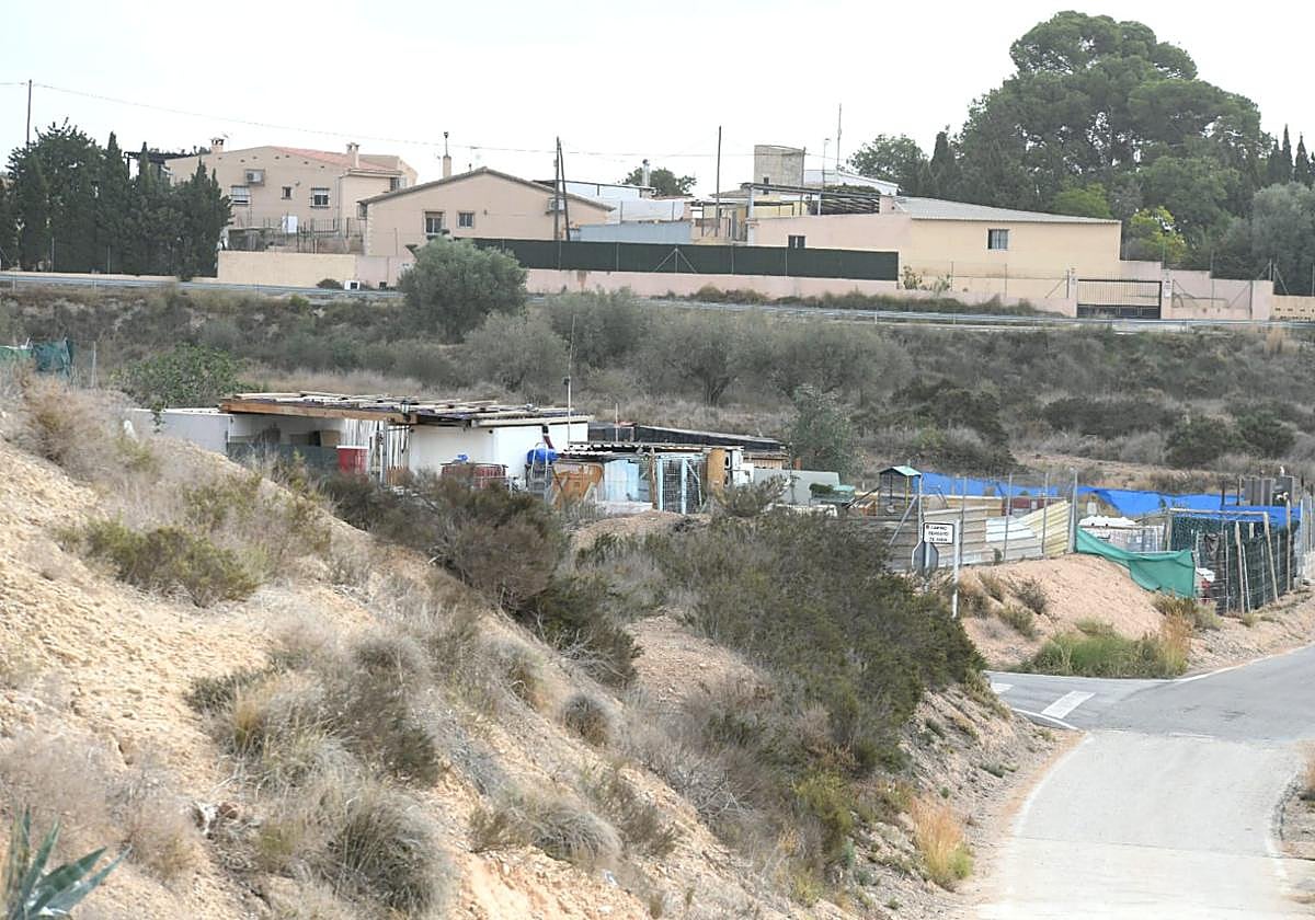 Infraviviendas en la Cañada del Fenollar.