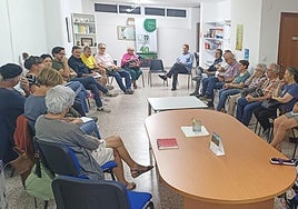 Asamblea abierta de la Plataforma por la reversión del Vinalopó celebrada este jueves.
