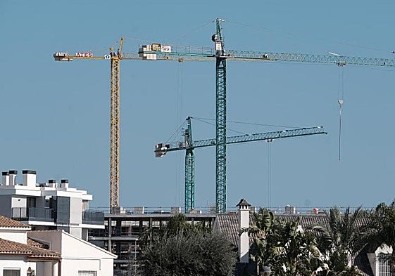 Construcción de viviendas cerca del Hospital de San Juan.