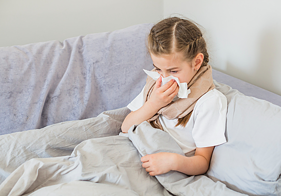 Cómo tratar gripes y resfriados en niños durante el curso escolar