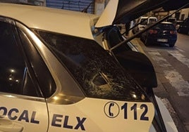 Ventanilla del coche rota.