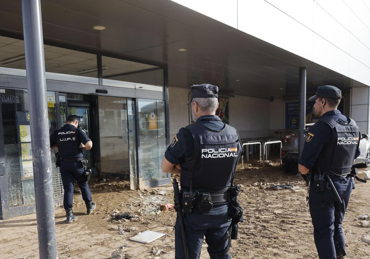 Prisión para 15 detenidos por los saqueos en comercios durante la DANA