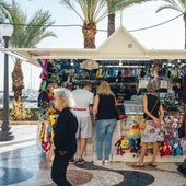 Los 'hippies' de la Explanada presentarán «en parte» la documentación a Costas