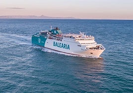 El buque 'Bahama Mama' de Baleària.