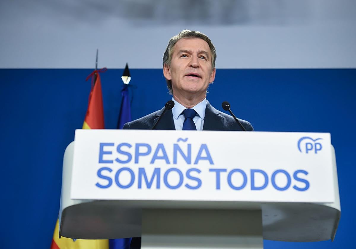 El presidente del Partido Popular, Alberto Núñez Feijóo, durante una rueda de prensa del Partido Popular.