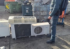 Alfunos de los aparatos de aire acondicionado utilizados en la trama.