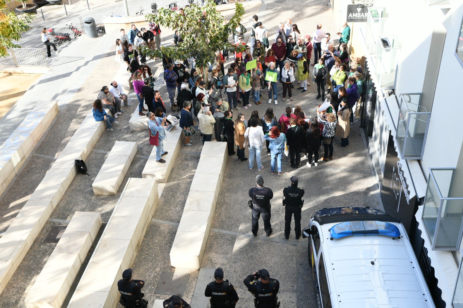 Protesta contra la oficina «antiaborto» de Alicante