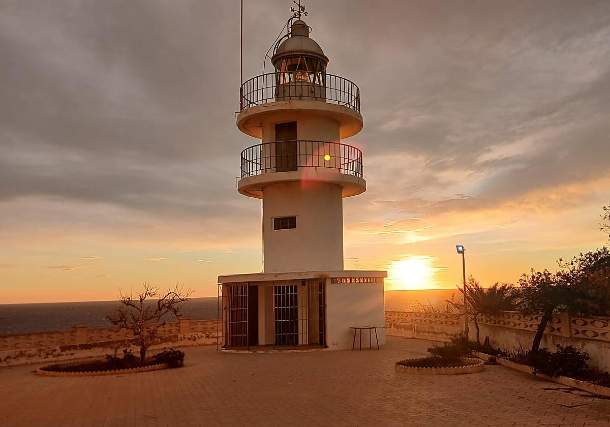 Faro del Cabo de las Huertas de Alicante.