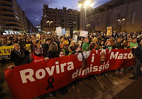 Manifestación de este sábado en Valencia bajo el lema «Mazón y Rovira, dimisión».