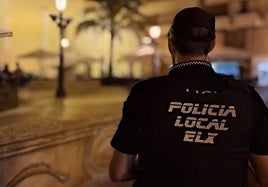 Un agente de la Policía Local de Elche.