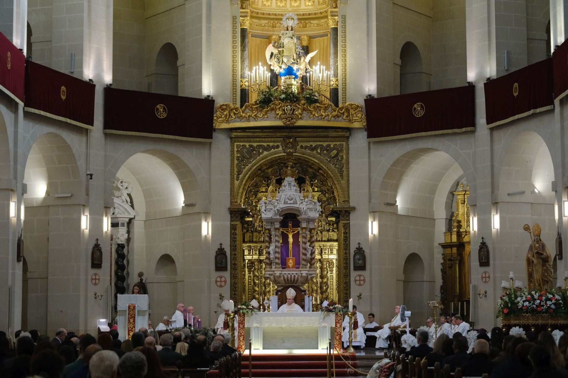 Alicante honra a San Nicolás