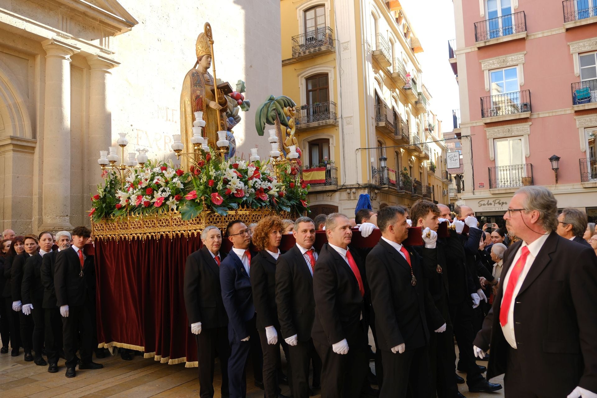 Alicante honra a San Nicolás
