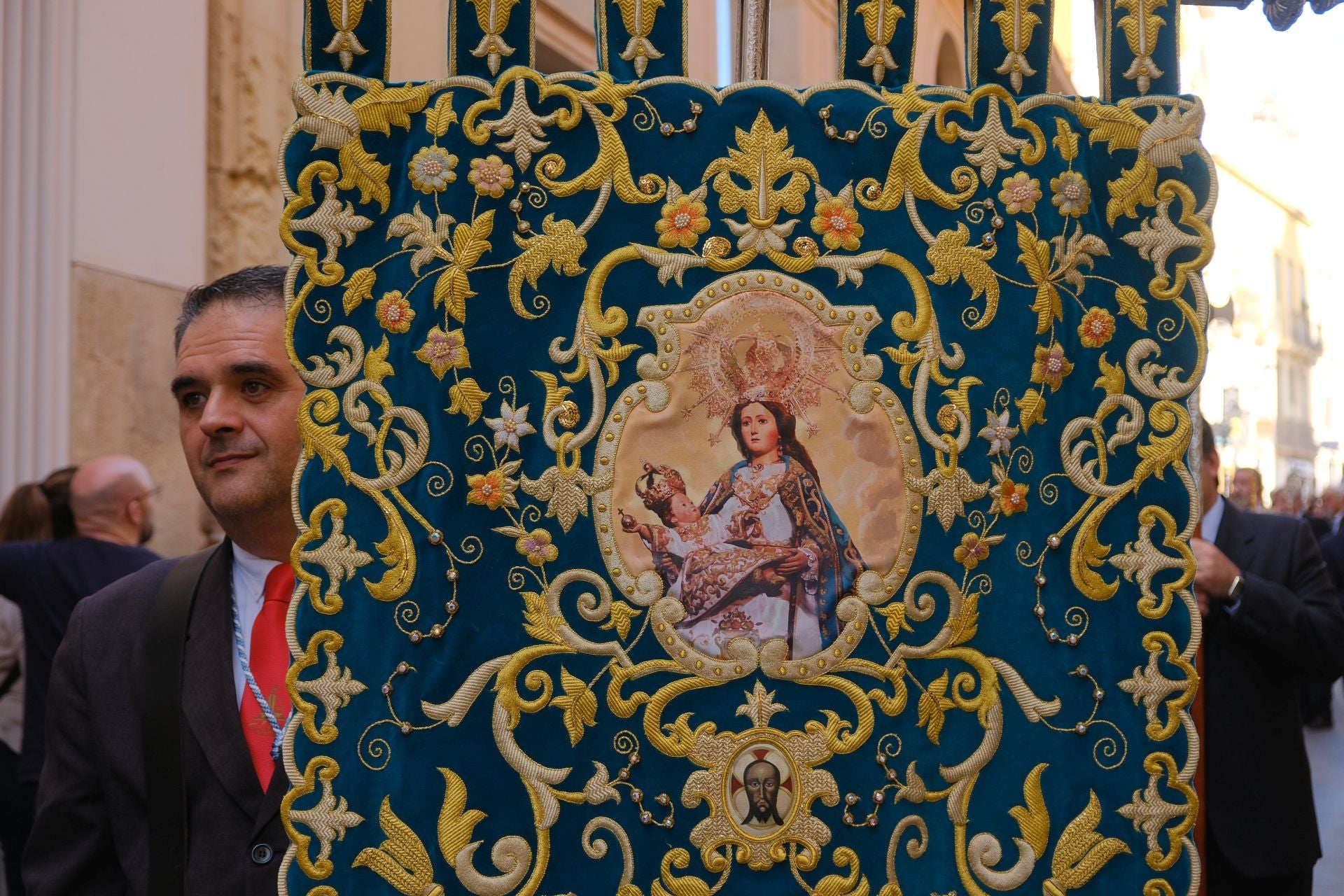 Alicante honra a San Nicolás