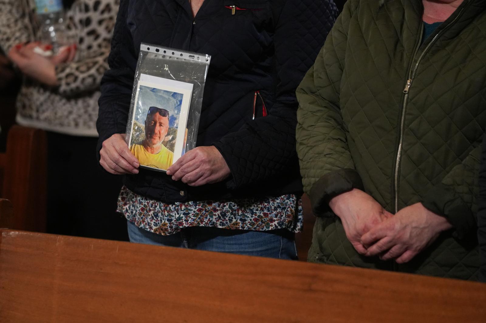 El primer funeral por las víctimas de la DANA pide unión mientras aparca el partidismo