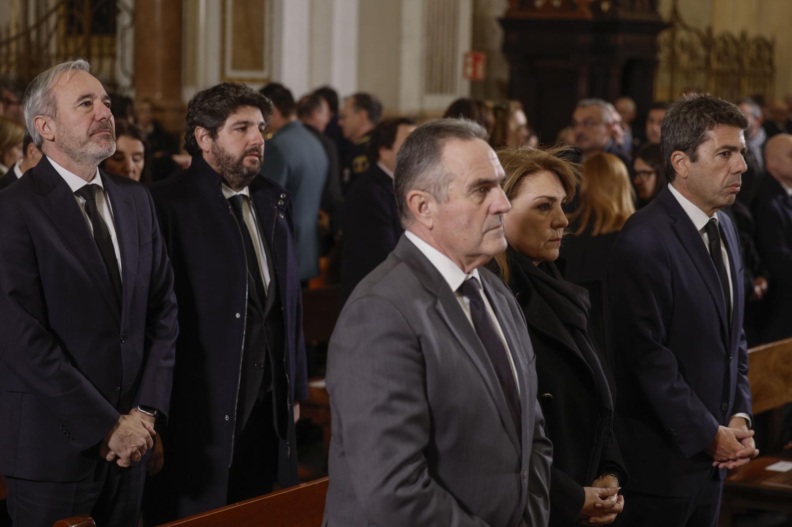 El primer funeral por las víctimas de la DANA pide unión mientras aparca el partidismo