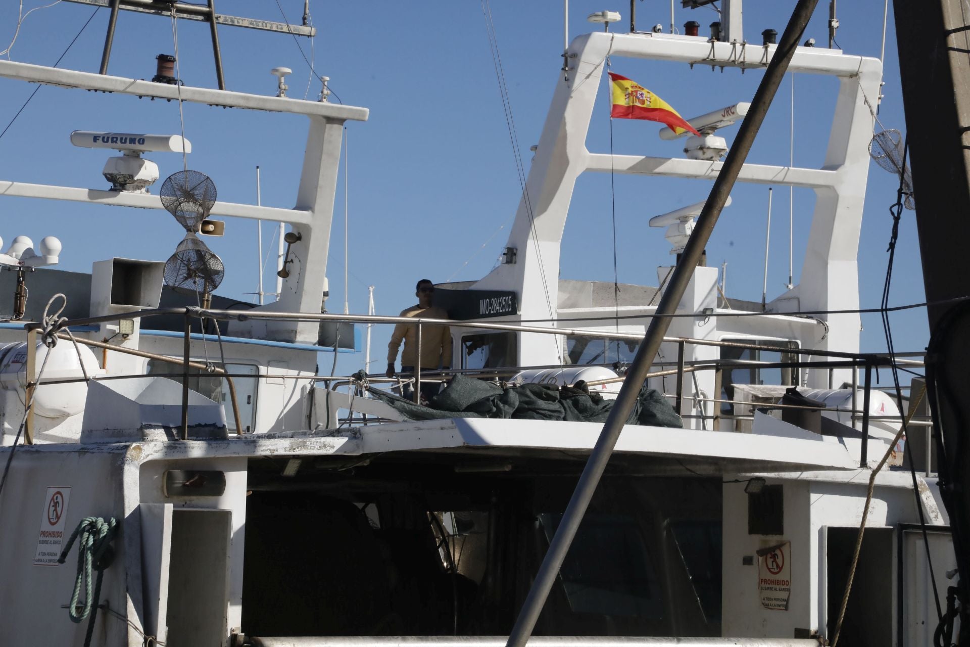 Los puertos pesqueros de Alicante se unen contra el hachazo a los días para faenar