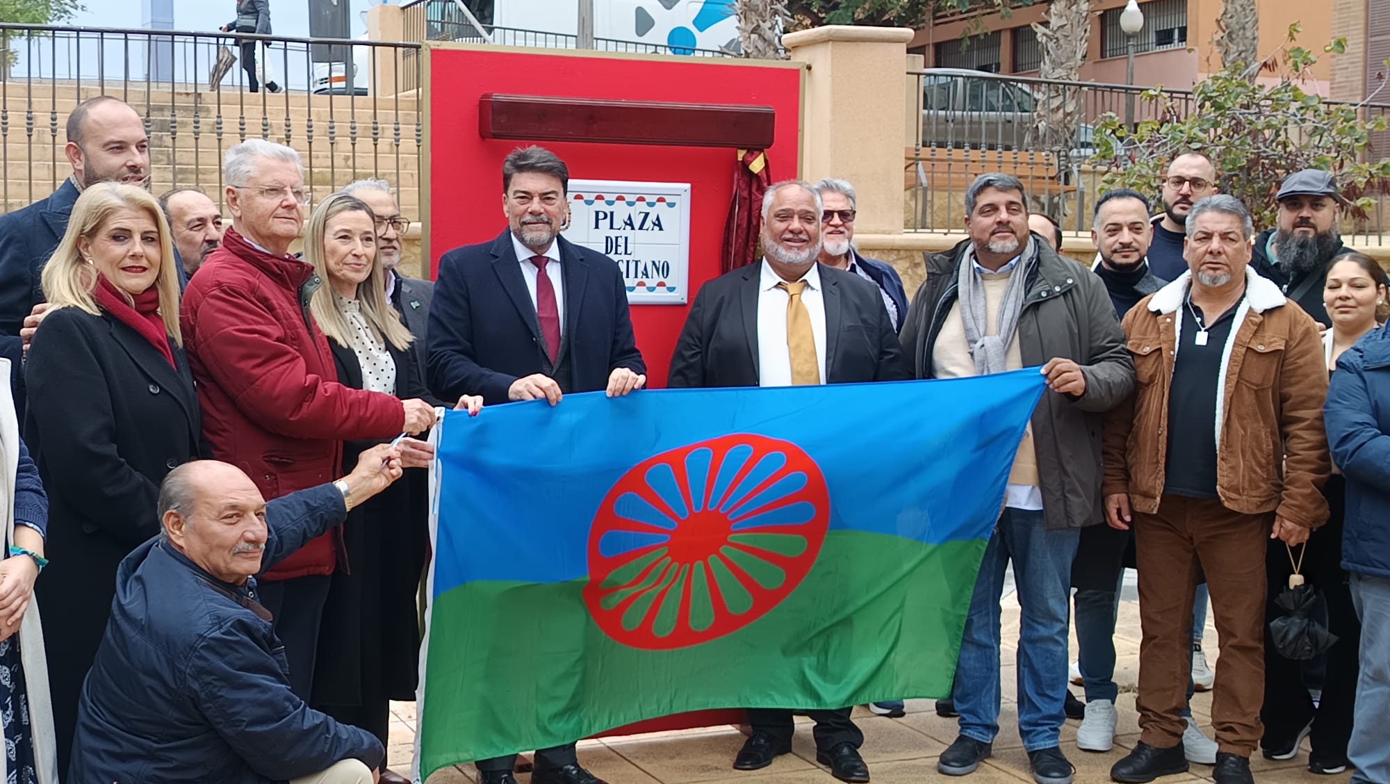 Inauguración de la plaza del Pueblo Gitano de Alicante.