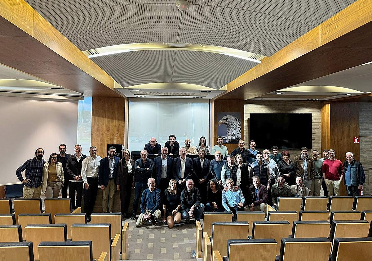 Reunión de la división industrial del Grupo Soledad.