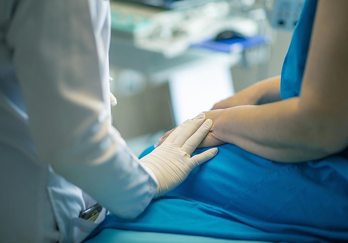 Los cuidados paliativos también tratan problemas emocionales, sociales y prácticos que la enfermedad plantea.