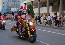 Papanoeles moteros toman las calles de Alicante.