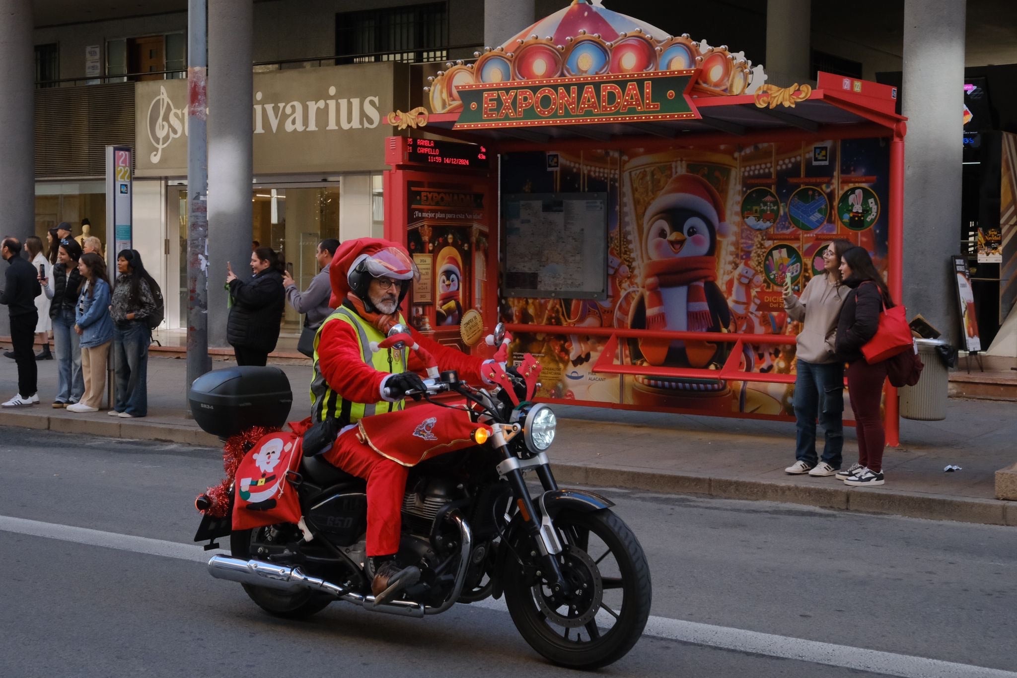 Las imágenes de la &#039;Papanoelada&#039; en Alicante