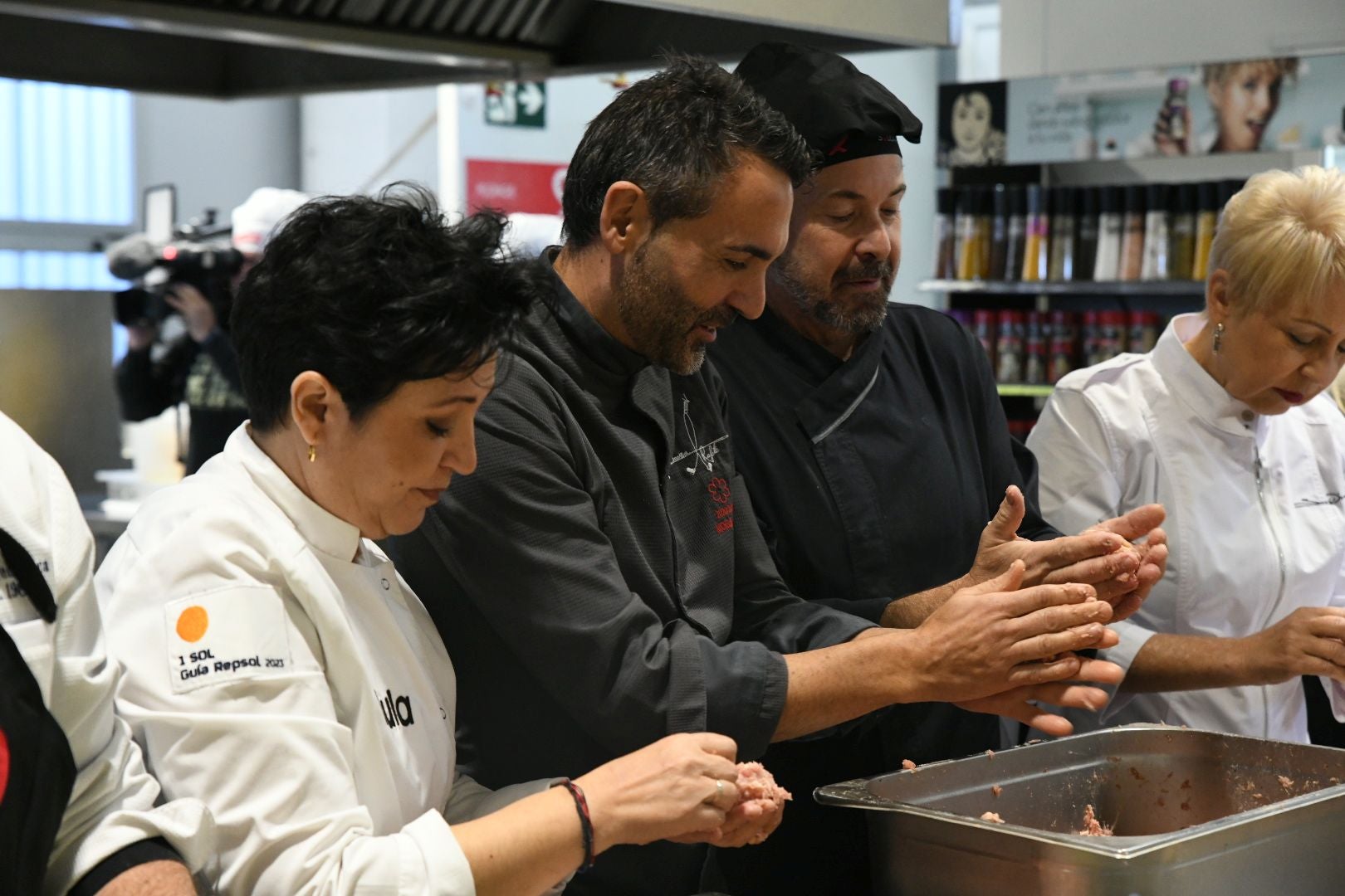 Las Estrellas Michelín de la provincia preparan menús de Navidad para Alicante Gastronómica Solidaria