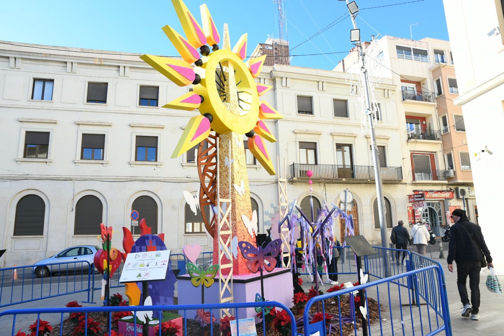 Así es la hoguera de Navidad de Alicante