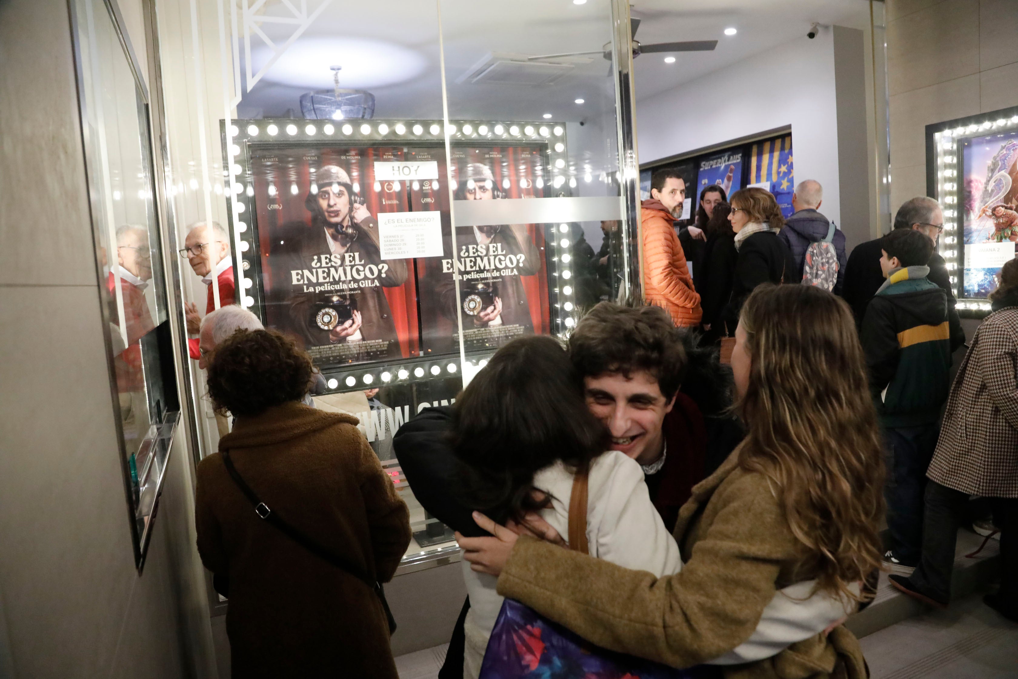 Óscar Lasarte emociona a Xábia en la presentación de &#039;¿Es el Enemigo? La película de Gila&#039;