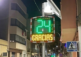Uno de los diez 'radares pedagógicos' instalados en el municipio alicantino.