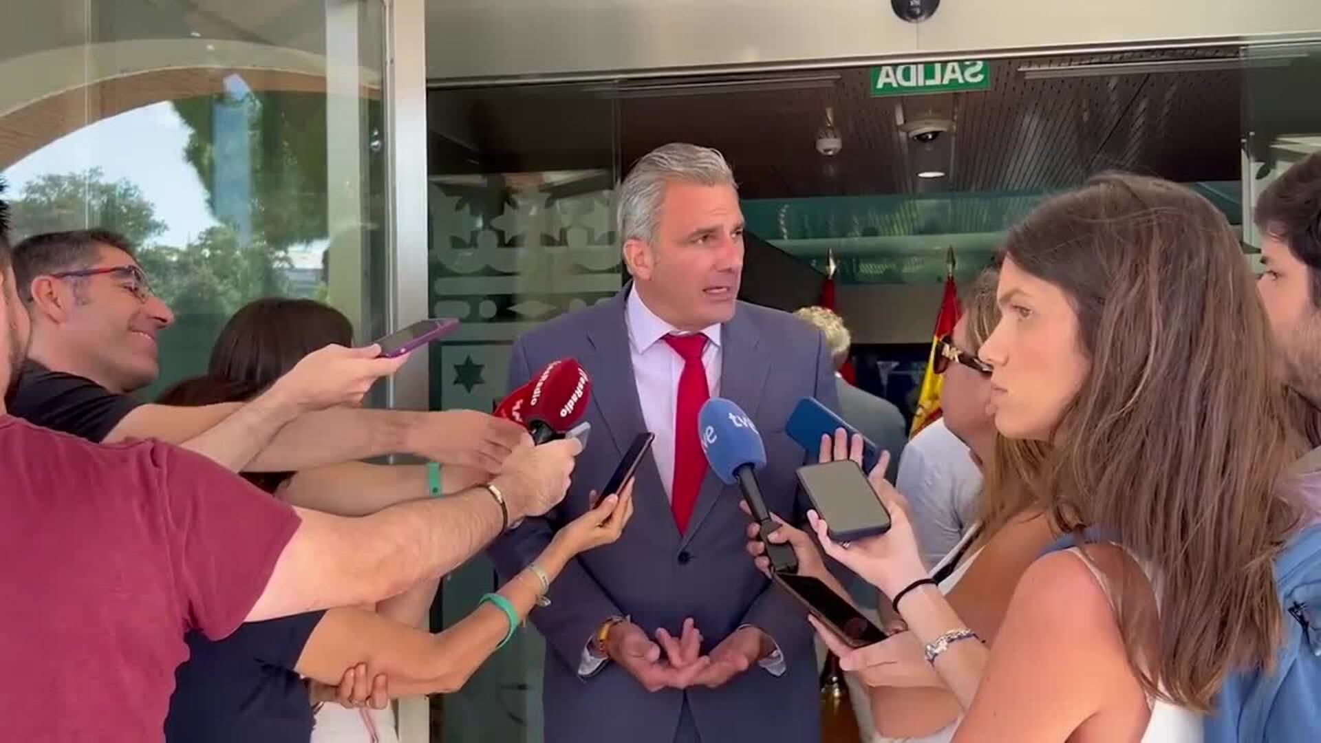 Ortega Smith cree que el modelo francés actual "ya está pasando factura"