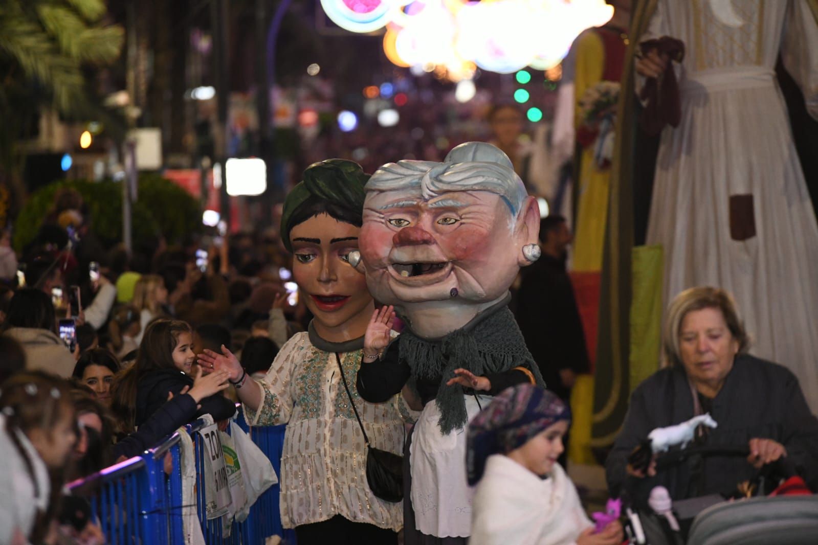 Los Reyes Magos llenan de magia Alicante