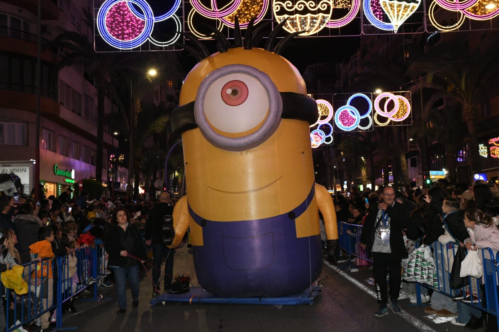 Los Reyes Magos llenan de magia Alicante