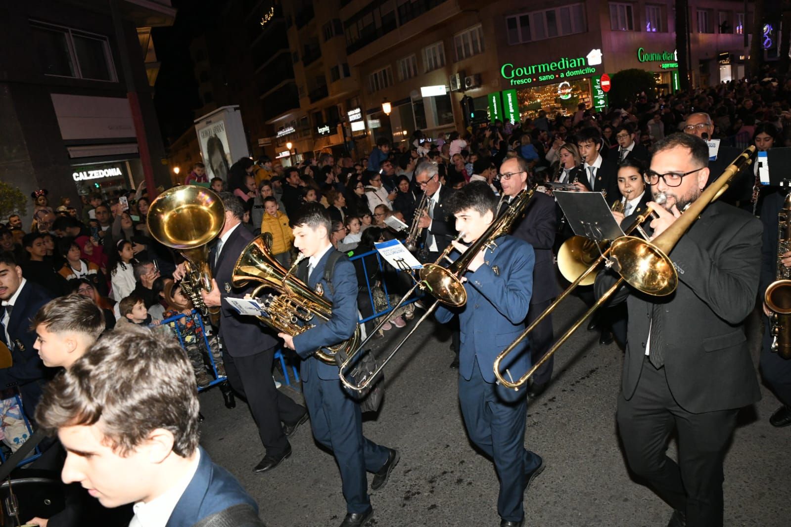 Los Reyes Magos llenan de magia Alicante