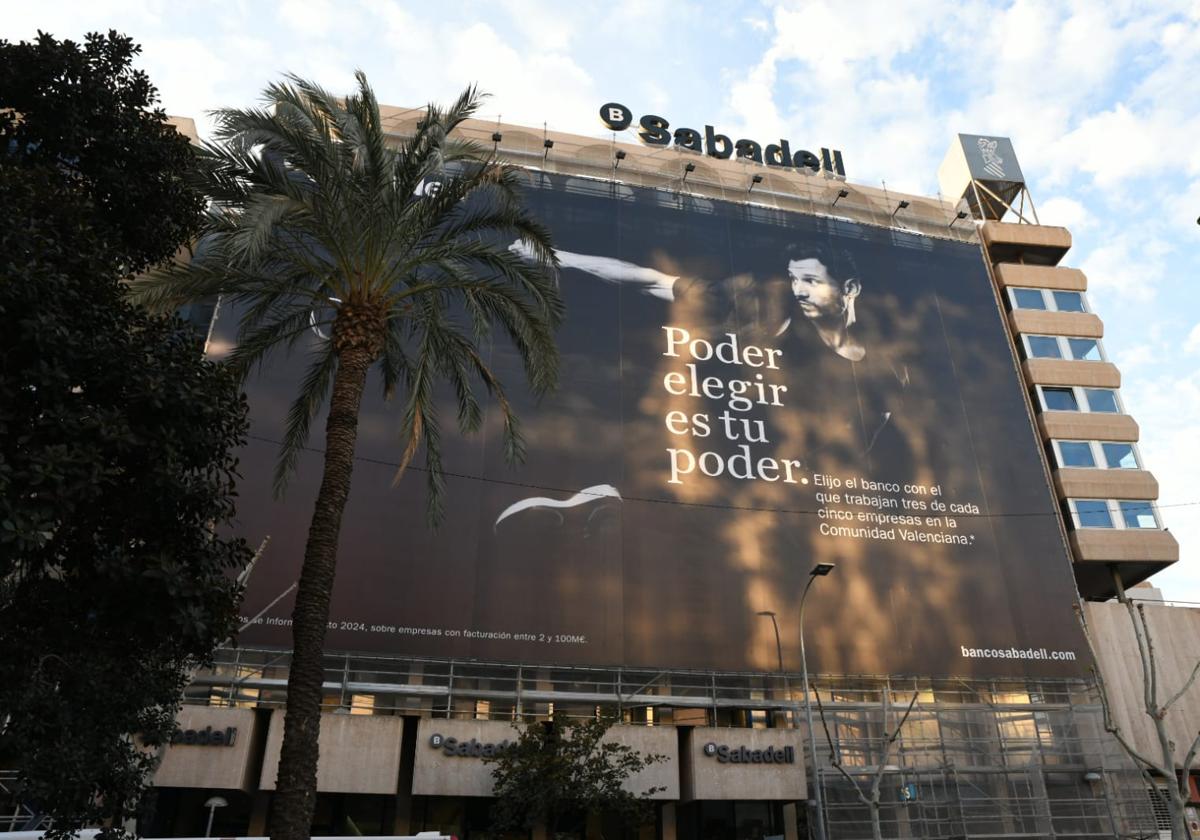 La sede de Banco Sabadell en Alicante.