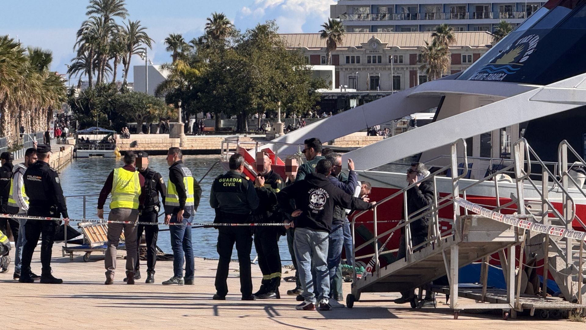 Dispositivo especial por el hallazgo de un cadáver en el puerto de Alicante