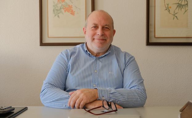 El doctor Ramia es uno de los dos únicos médicos valencianos que forman parte de la Sociedad Europea de Cirugía.