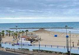 El espigón del Postiguet desaparecerá en los próximos meses.